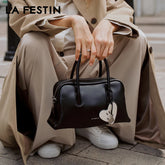 Structured tote in large capacity luxury style