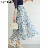 A-line mid-length floral embroidery skirt in loose fit