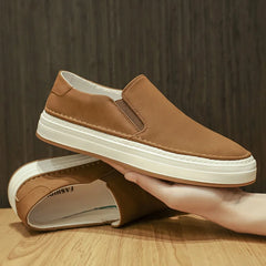 Handmade leather loafer flat in breathable driving style