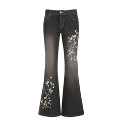 Low waist flared jeans with flower embroidery in slim fit