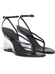 Pointed toe clip-toe sandal in transparent thick heel
