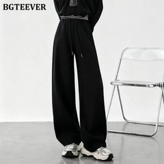 Wide-leg loose sweatpants with lace-up in long length
