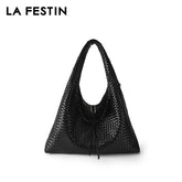 Woven Y2K oversized tote in luxury style