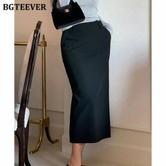 Mid-length skinny suit skirt with high waist in slim fit