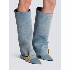 Pointed toe knee-high boot with thin high heel and belt buckle