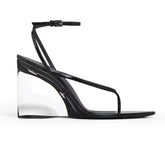 Pointed toe clip-toe sandal in transparent thick heel