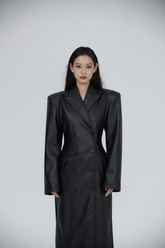 Armatura Trench - Closer Crop