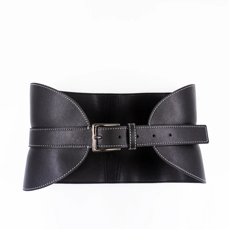 Wide waist belt in top-stitched leather with pin buckle in black