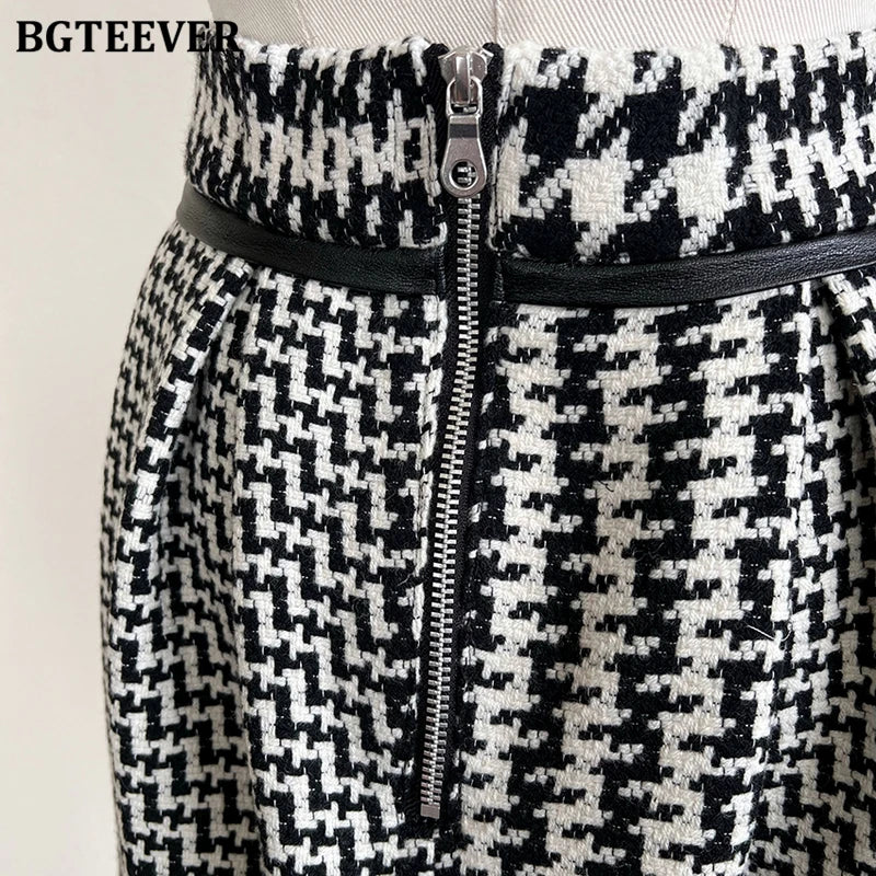 A-line plaid woolen skirt with pockets and high waist