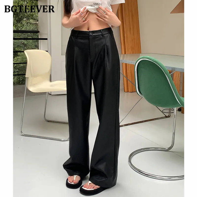 High waist wide-leg long trousers in PU leather with pockets
