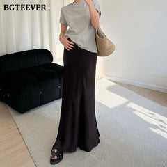 Long package hip satin skirt with high waist and slim fit