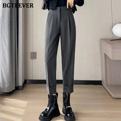 Warm harem pants in woolen fabric with pockets for winter