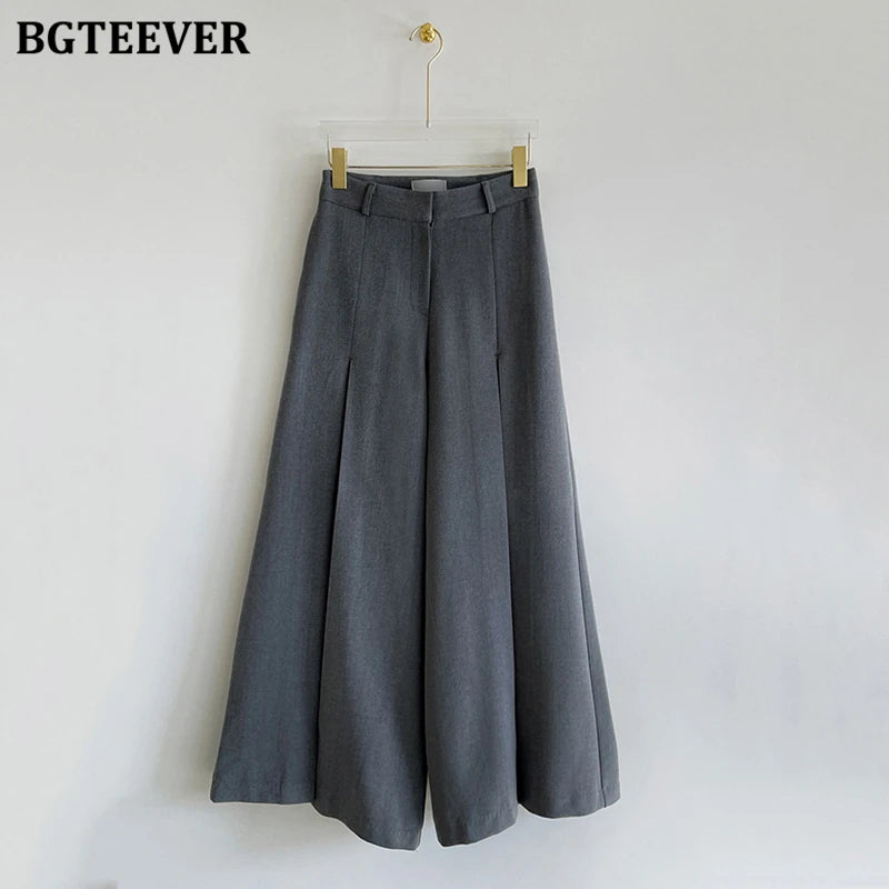 Wide-leg loose suit pants with pockets in elegant fit