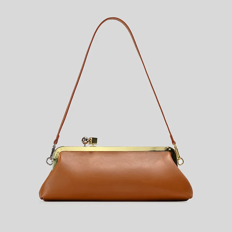 Long frame clutch with kiss lock closure