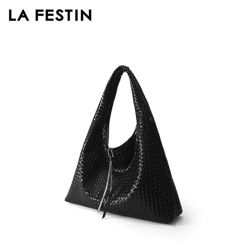 Woven Y2K oversized tote in luxury style