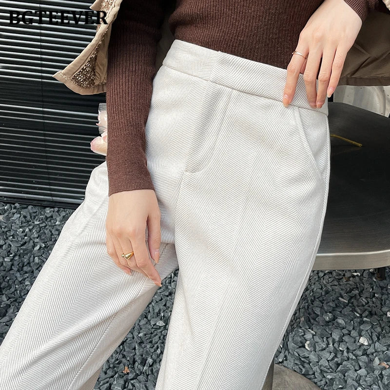 High waist thick harem pants in woolen fabric with pockets
