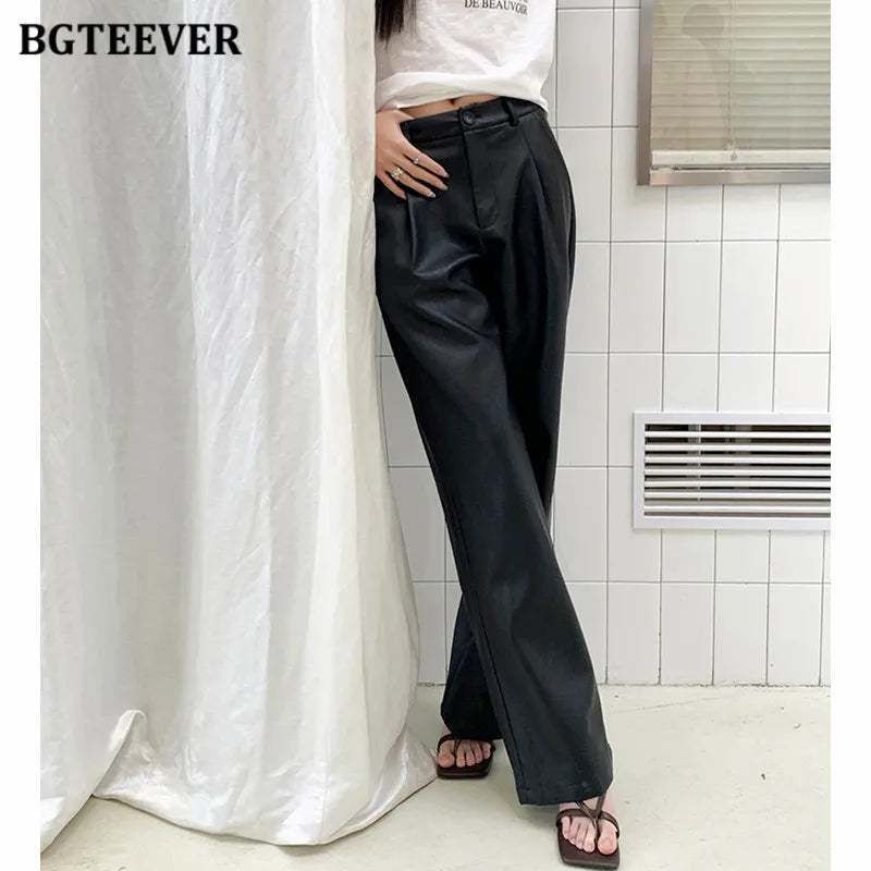 High waist wide-leg long trousers in PU leather with pockets