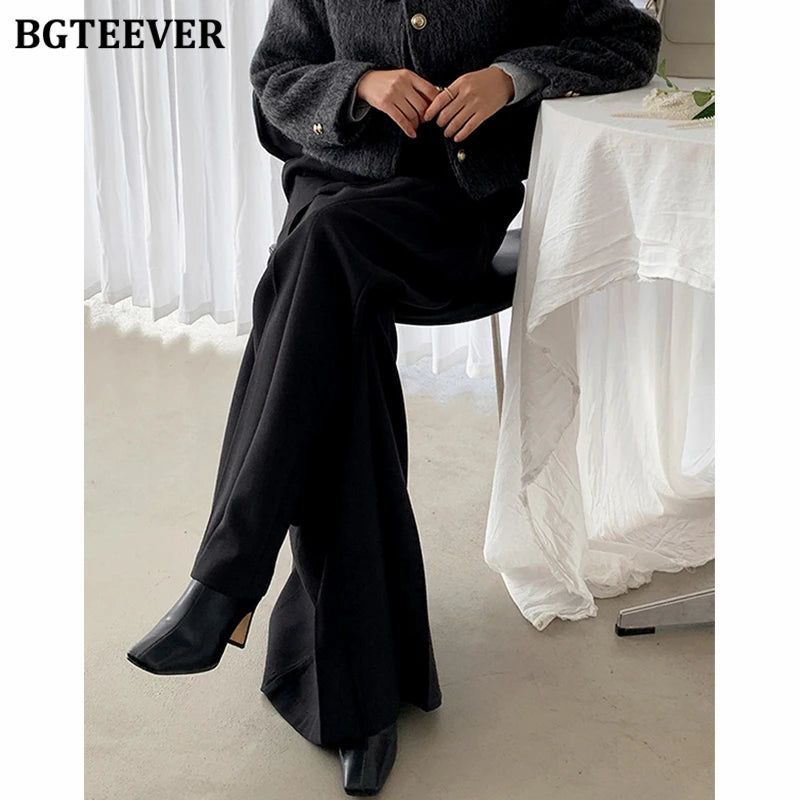 Wide-leg loose suit pants with pockets in elegant fit