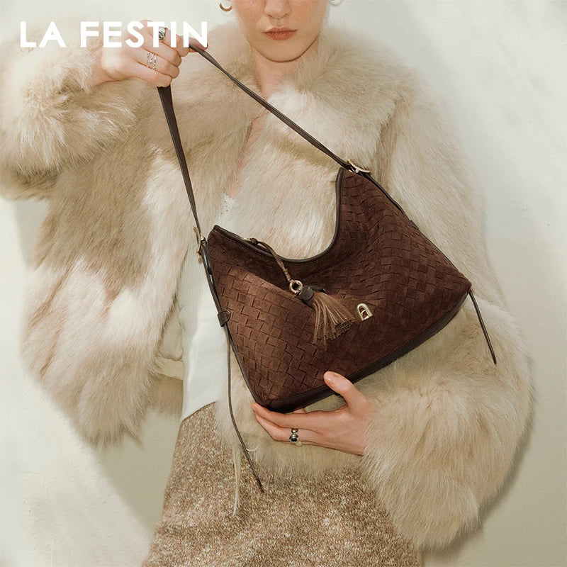 Slouch tote shoulder bag in luxury designer style