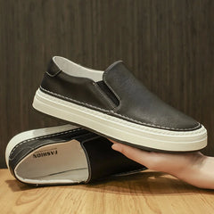 Handmade leather loafer flat in breathable driving style