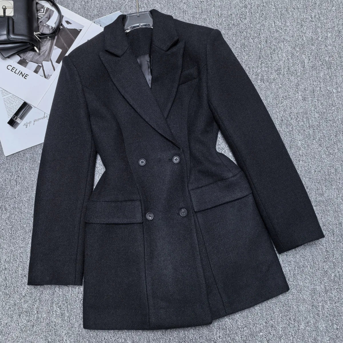 Dark brown double-breasted blazer with button cuff in textured fabric