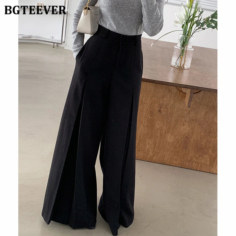 Wide-leg loose suit pants with pockets in elegant fit