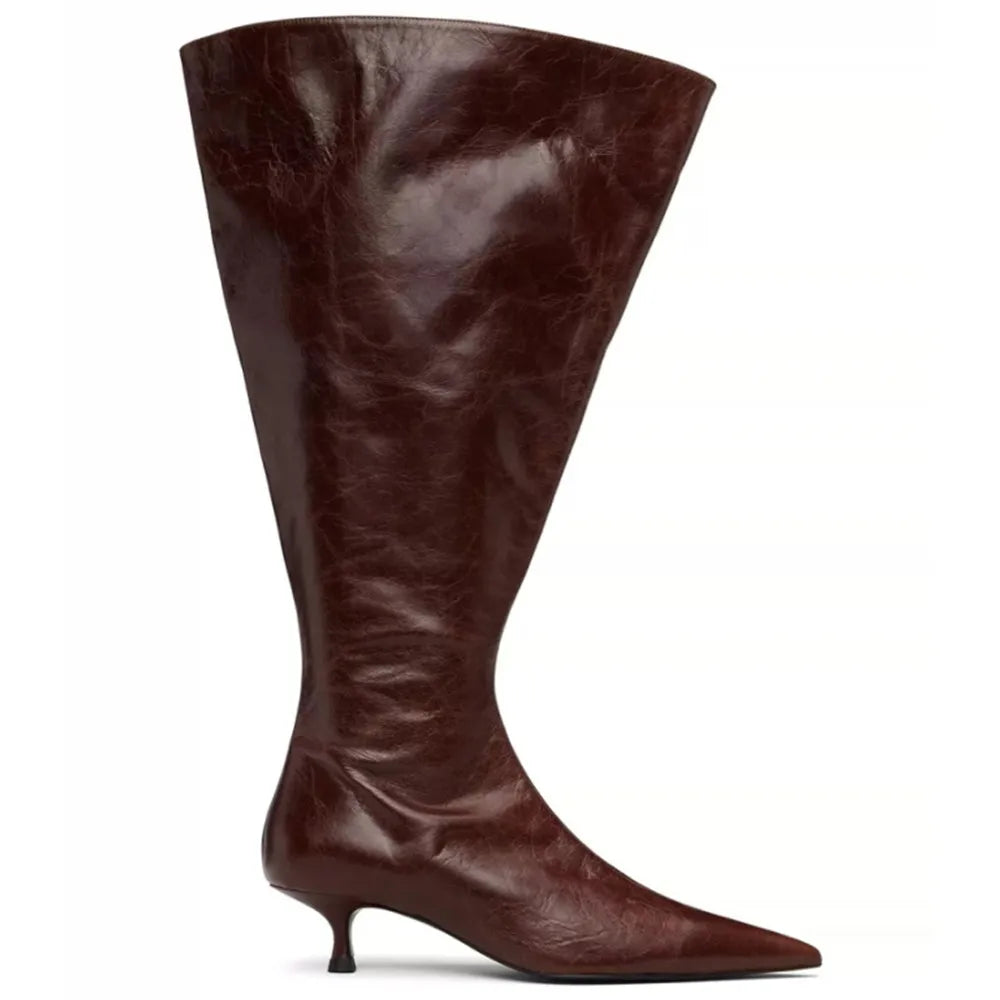 Pointed toe wide-tube knee-high boot with low heel and side zipper