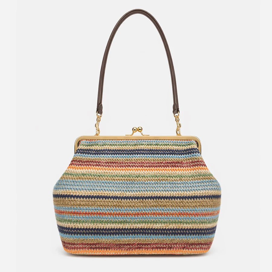 Shell clutch in striped woven straw