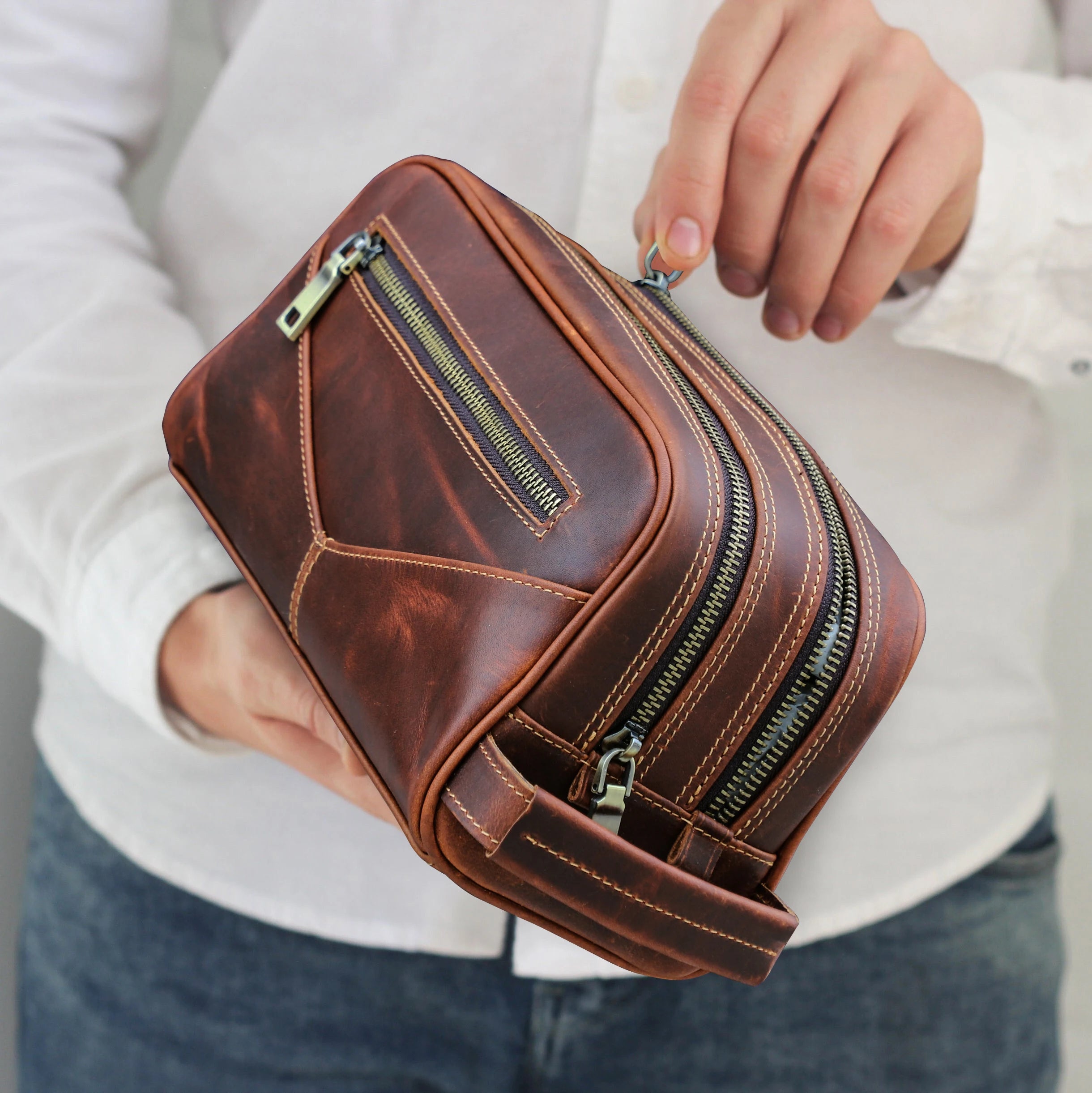 Vintage Crazy Horse Leather men cosmetic Case makeup bag travel toiletry hand-held make up wash bags Double Zipper man organizer