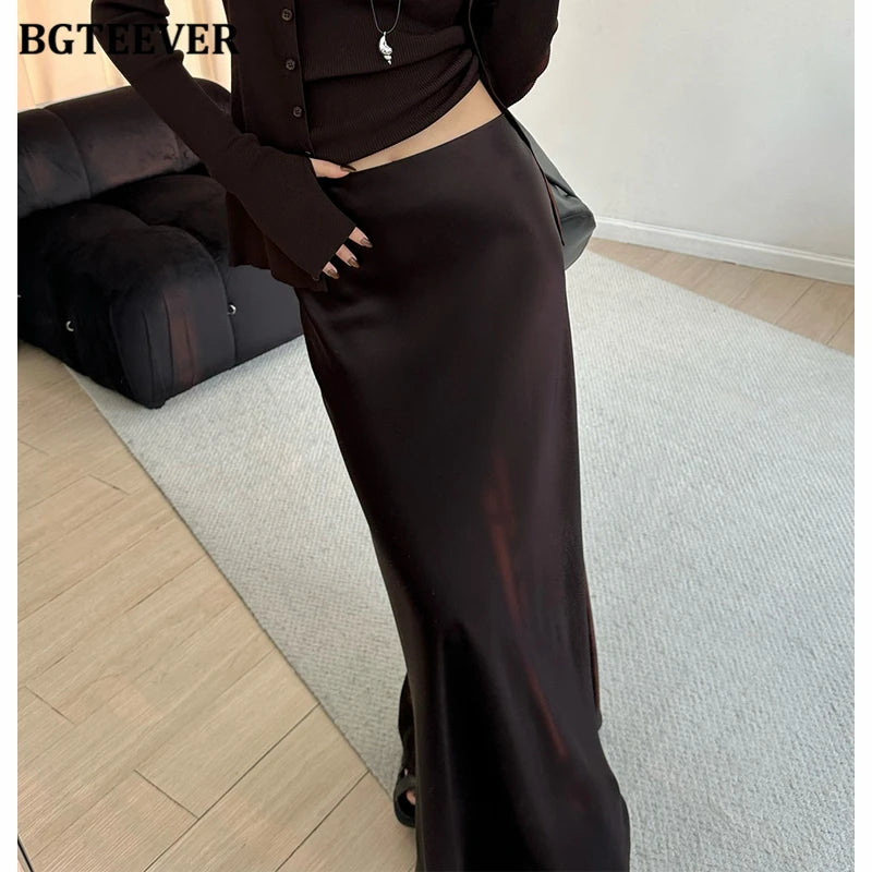Long package hip satin skirt with high waist and slim fit