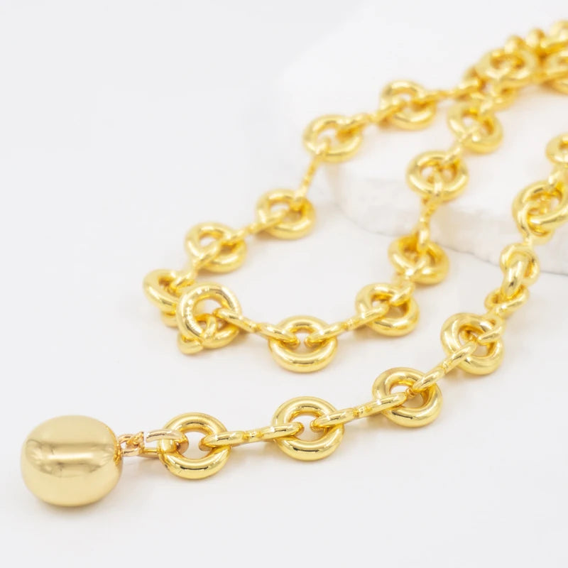 Round light gold chain waist belt in metal for women