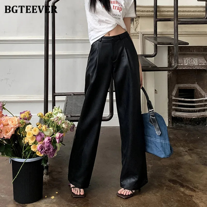 High waist wide-leg long trousers in PU leather with side pockets