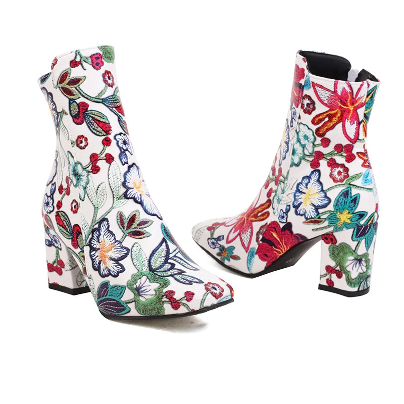 Round toe ankle boot with thick heel and floral print in plush