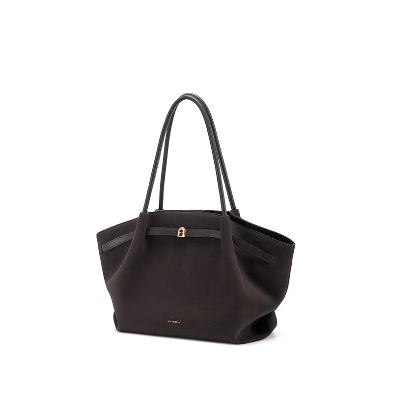 Structured large tote in luxury style