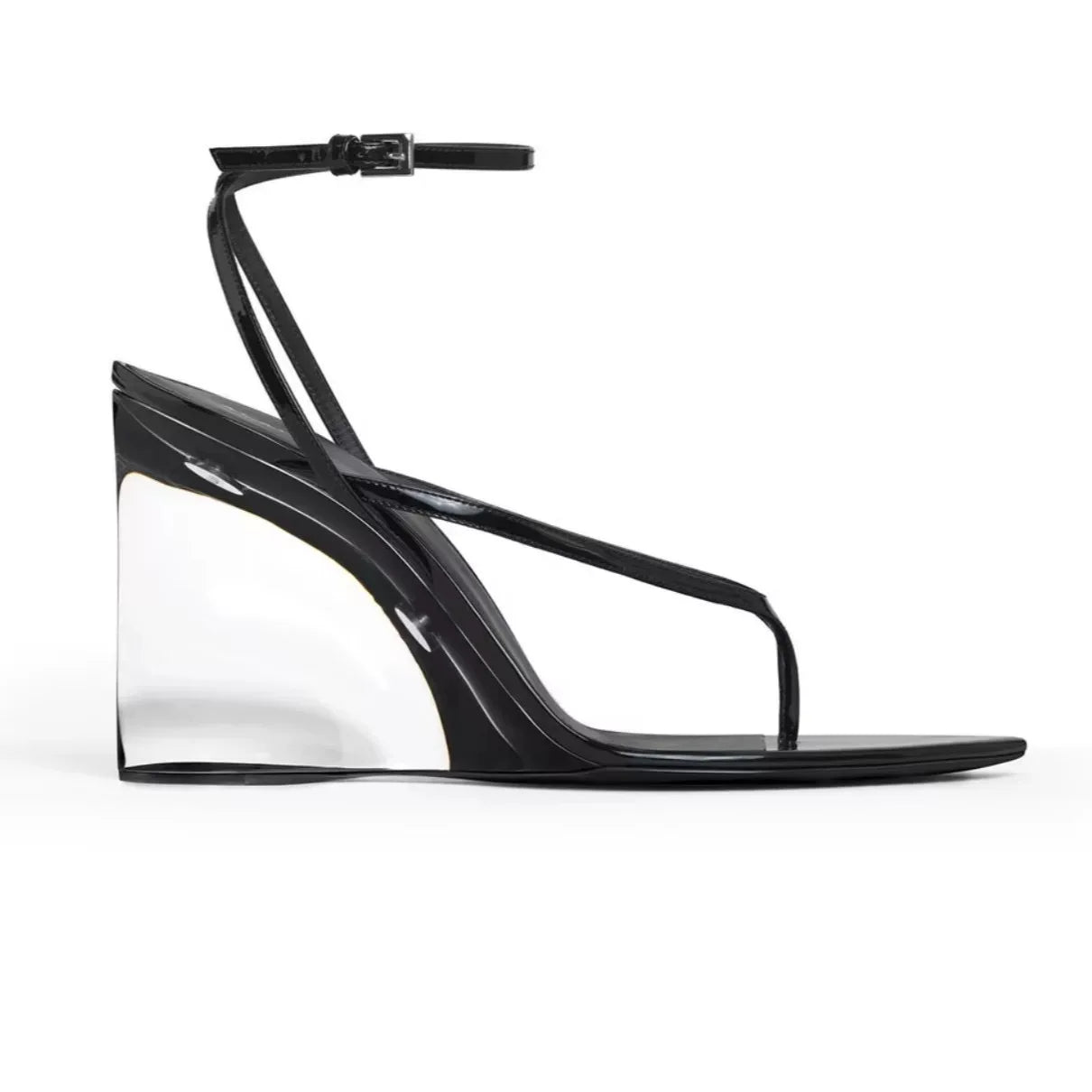 Pointed toe clip-toe sandal in transparent thick heel