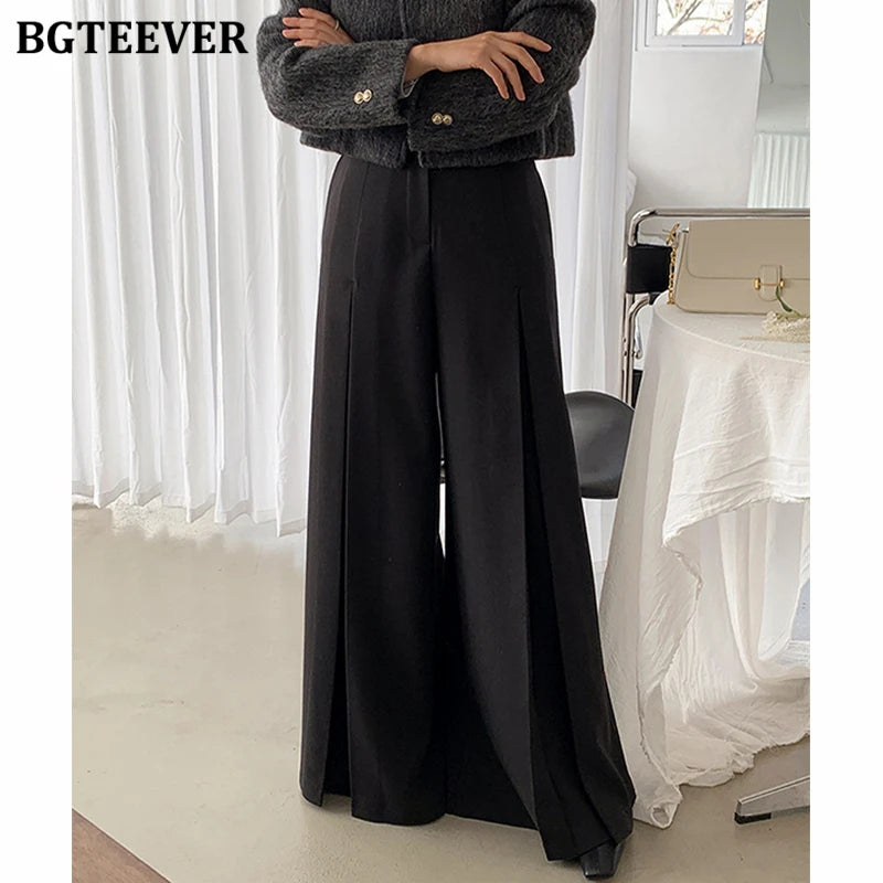 Wide-leg loose suit pants with pockets in elegant fit