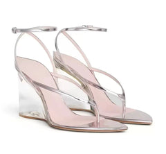 Pointed toe clip-toe sandal in transparent thick heel
