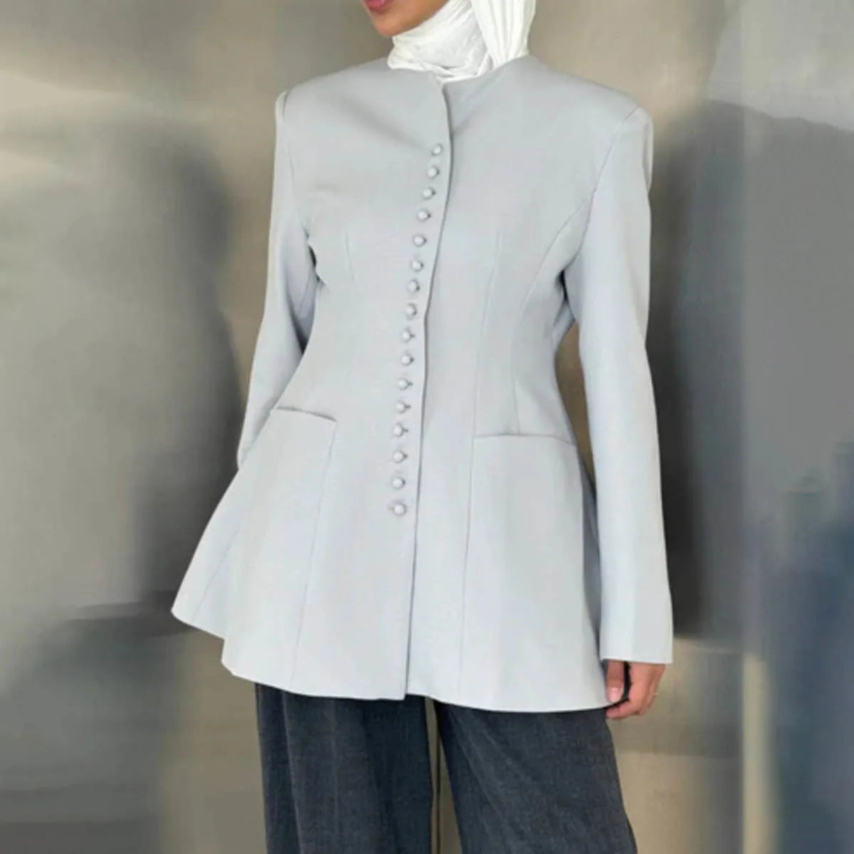 Round neck single-button waist-hugging solid blazer
